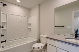 12 2nd Floor Bathroom.jpg